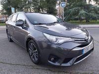 Usado Toyota Avensis Advance 143 CV (105 kW) 2015 Gris / plata Familiar