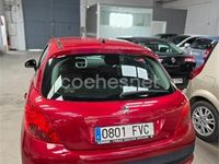 Usado Peugeot 207 Premium 90 CV (66 kW) 2007 Rojo Berlina
