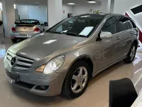 Usado Mercedes R320 224 CV (164 kW) 2007 Marrón Familiar