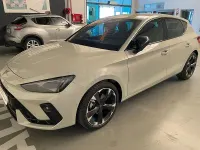 Usado Cupra Leon 150 CV (110 kW) 2025 Beige Berlina