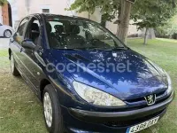 Usado Peugeot 206 75 CV (55 kW) 2006 Azul Berlina