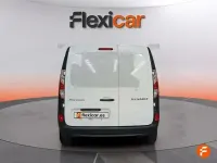 Usado Renault Kangoo 95 CV (69 kW) 2021 Blanco Monovolumen