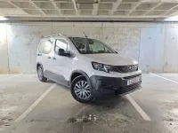 Usado Peugeot e-Rifter Allure 100 kW (136 CV) 2023 Blanco Monovolumen