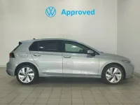 Usado VW Golf VIII 116 CV (85 kW) 2025 Gris plata Utilitario
