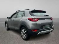 Usado Kia Stonic 101 CV (74 kW) 2025 Gris SUV