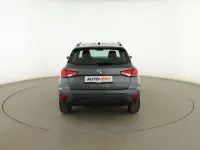 Usado Seat Arona Reference 95 CV (69 kW) 2019 Gris SUV