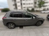 Usado Peugeot 2008 Style 82 CV (60 kW) 2018 Gris / plata SUV