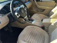 Usado VW Passat Highline 140 HP (102 kW) 2012 Azul Sedan