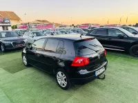 Usado VW Golf V 105 CV (77 kW) 2007 Negro Berlina