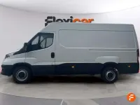 Usado Iveco Daily 156 CV (114 kW) 2023 Blanco Van