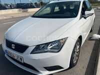 Usado Seat Leon Style 105 CV (77 kW) 2015 Blanco Familiar