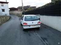 Usado Peugeot 106 60 CV (44 kW) 1997 Blanco Utilitario