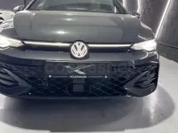 Usado VW Golf VIII R-line 150 CV (110 kW) 2025 Gris / plata Berlina