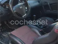 Usado Hyundai Coupé 143 CV (105 kW) 2006 Gris / plata Coupe