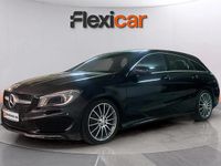 Usado Mercedes CLA200 Shooting Brake 136 CV (100 kW) 2016 Negro Familiar