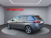 Usado Peugeot 308 Allure 120 CV (88 kW) 2018 Gris Utilitario