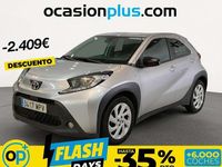 Usado Toyota Aygo Play 72 CV (52 kW) 2024 Gris Utilitario