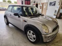 Usado Mini ONE 90 CV (66 kW) 2006 Gris / plata Utilitario