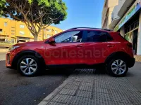 Usado Kia Stonic 100 CV (73 kW) 2022 Rojo SUV
