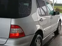 Usado Mercedes ML350 250 CV (183 kW) 2004 Gris SUV