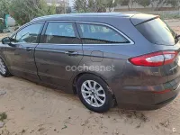Usado Ford Mondeo Business Edition 120 CV (88 kW) 2018 Gris / plata Familiar