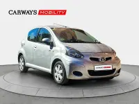 Usado Toyota Aygo 68 CV (50 kW) 2015 Gris / plata Utilitario