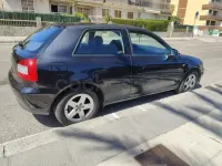 Usado Audi A3 Ambiente 115 CV (84 kW) 2003 Azul Utilitario
