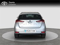 Usado Toyota Auris Hybrid Active 136 CV (100 kW) 2018 Gris / plata Berlina