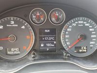 Usado Audi A3 Ambiente 105 CV (77 kW) 2011 Gris / plata Utilitario