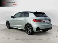 Usado Audi A1 Sportback Black Edition 110 CV (80 kW) 2024 Gris / plata Utilitario