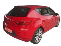 Usado Seat Leon FR 150 CV (110 kW) 2017 Rojo Utilitario