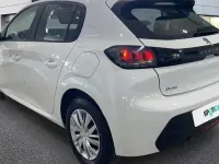 Usado Peugeot 208 Active 102 CV (75 kW) 2022 Blanco Utilitario