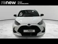 Usado Toyota Yaris Hybrid Style 116 CV (85 kW) 2023 Blanco Berlina