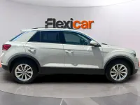 Usado VW T-Roc Life 150 CV (110 kW) 2023 Gris SUV