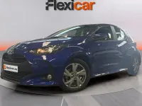 Usado Toyota Yaris Hybrid Active 116 CV (85 kW) 2025 Azul Berlina