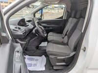 Usado Peugeot Partner Premium 100 CV (73 kW) 2019 Blanco Monovolumen