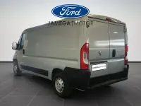 Usado Peugeot Boxer S 140 CV (102 kW) 2022 Gris Van