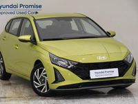 Usado Hyundai i20 100 CV (73 kW) 2024 Verde Utilitario