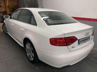 Usado Audi A4 136 CV (100 kW) 2011 Blanco Berlina