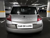 Usado Renault Mégane II Dynamique 105 CV (77 kW) 2007 Gris / plata Berlina