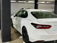 Usado Toyota Camry Luxury 218 CV (160 kW) 2023 Blanco Berlina