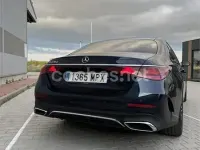 Usado Mercedes E220 194 CV (142 kW) 2023 Azul Berlina