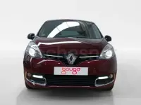 Usado Renault Scénic LIMITED 130 CV (95 kW) 2014 Violeta / lila Monovolumen