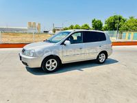 Usado Kia Carens EX 112 CV (82 kW) 2006 Gris / plata Monovolumen
