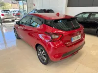 Usado Nissan Micra Acenta 73 CV (53 kW) 2018 Rojo Utilitario