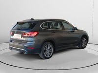 Usado BMW X1 Advantage 151 CV (111 kW) 2021 Gris SUV