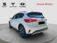 Usado Ford Focus Active X 125 CV (91 kW) 2021 Blanco Familiar