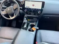 Usado Lexus NX350h Business Edition 242 CV (177 kW) 2023 Rojo SUV