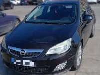 Usado Opel Astra Sport 110 CV (80 kW) 2011 Negro Utilitario