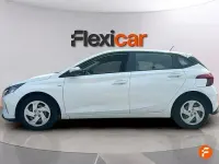 Usado Hyundai i20 100 CV (73 kW) 2021 Blanco Utilitario